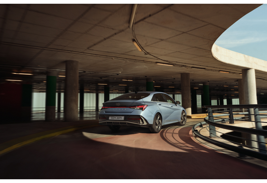 아반떼 이미지 9