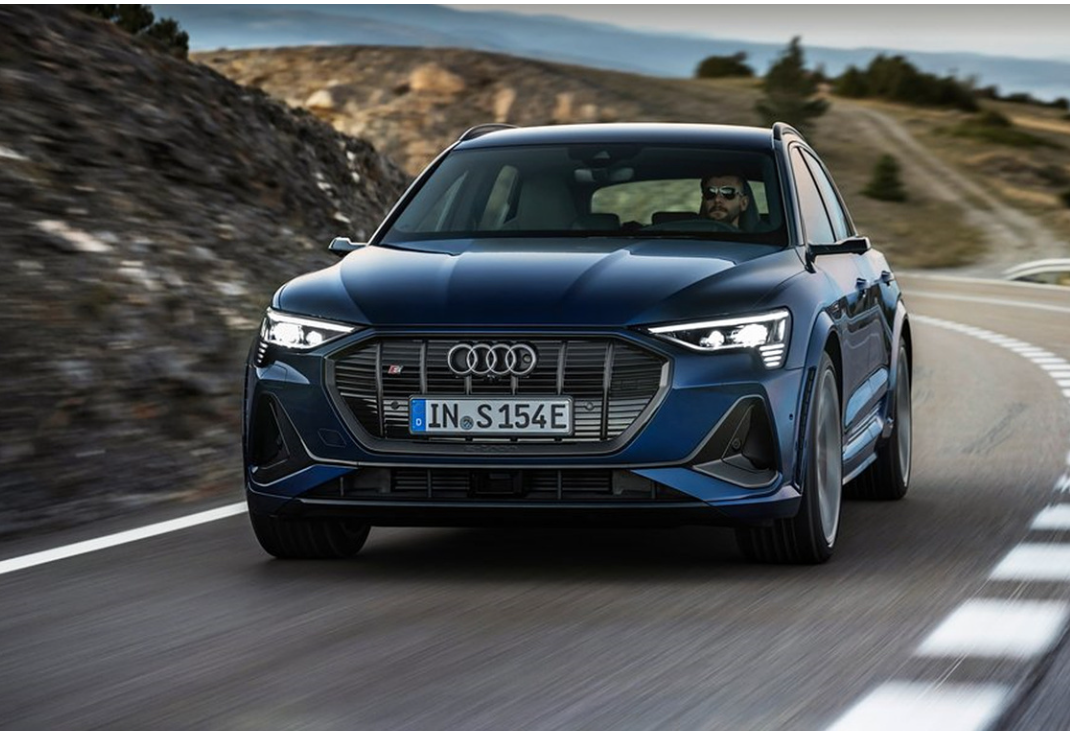 Audi e-tron S 이미지 8