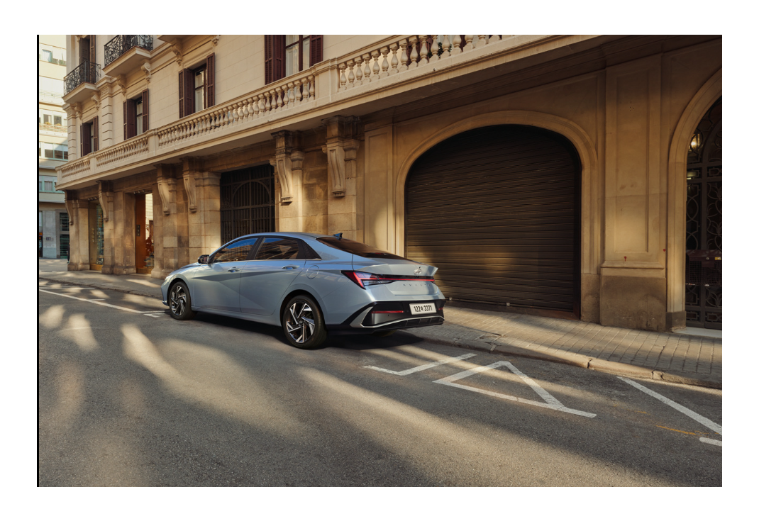 아반떼 하이브리드 이미지 8