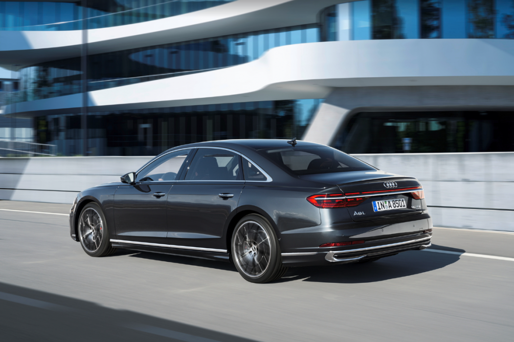 Audi A8 L 이미지 5