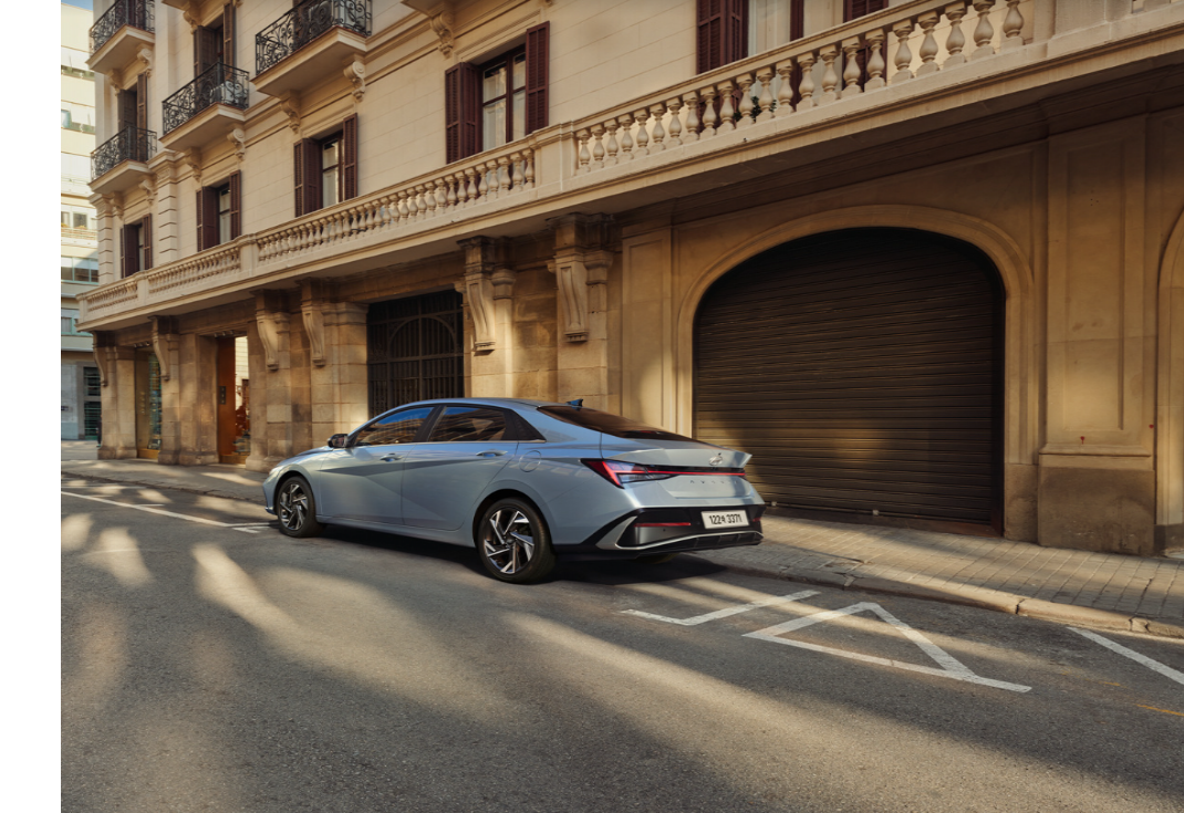 아반떼 이미지 8