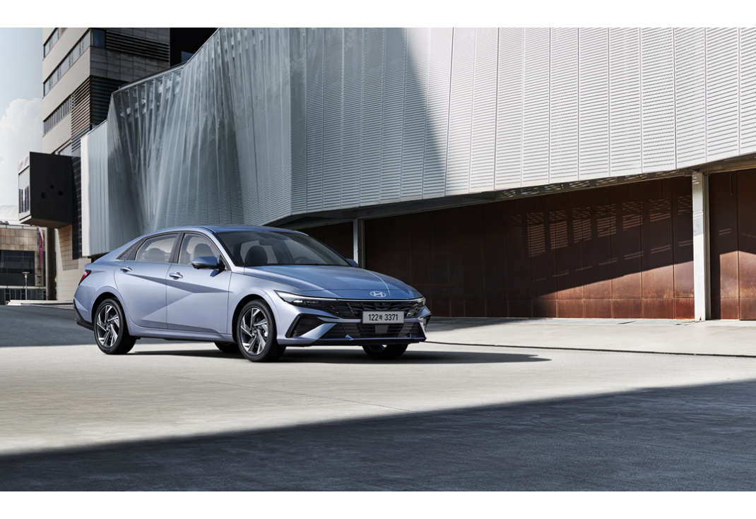 아반떼 하이브리드 이미지 3