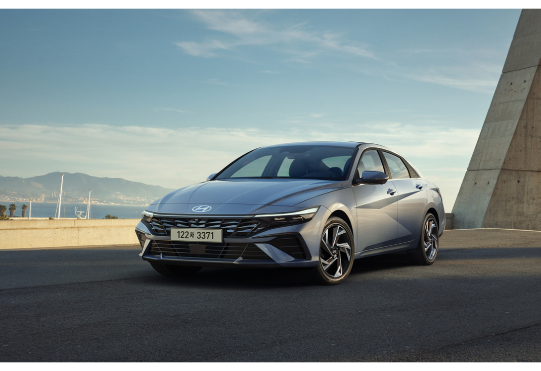 아반떼 하이브리드 이미지 2