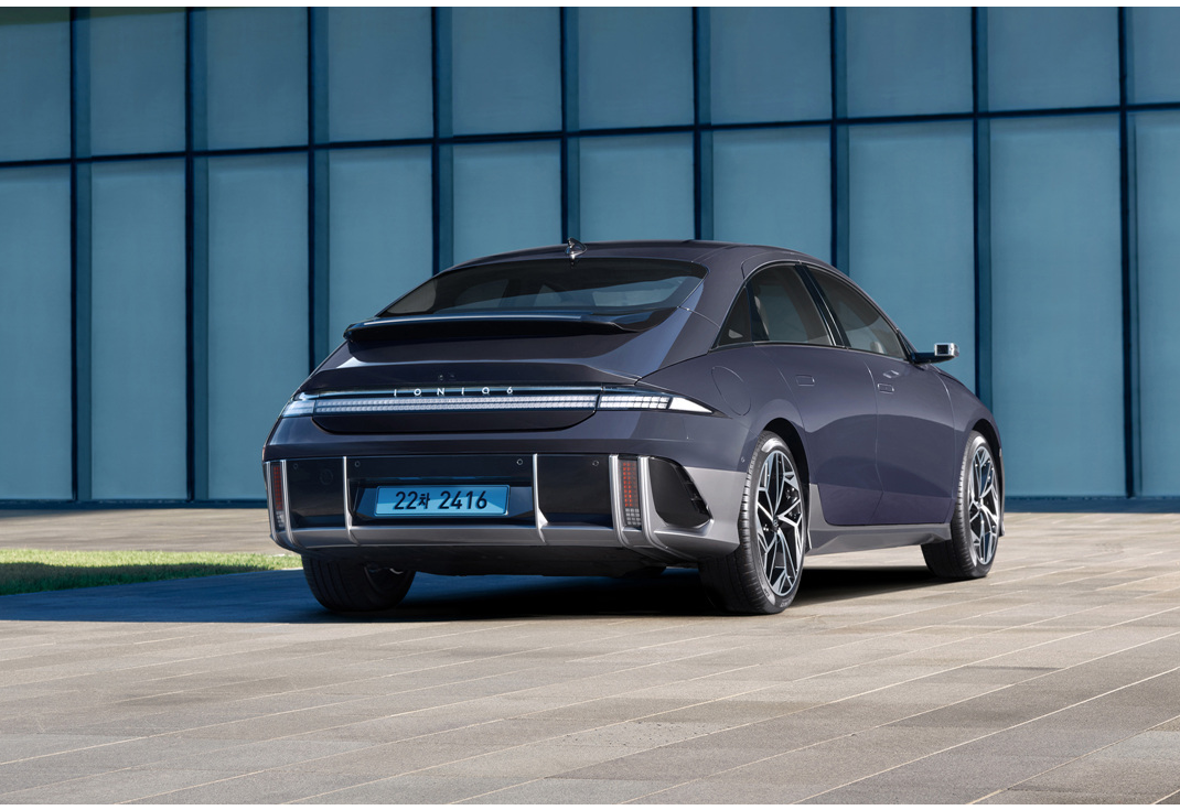 아이오닉6 이미지 8