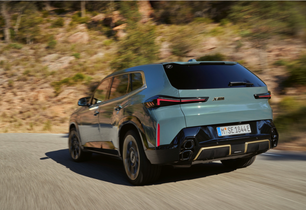 BMW XM 이미지 11