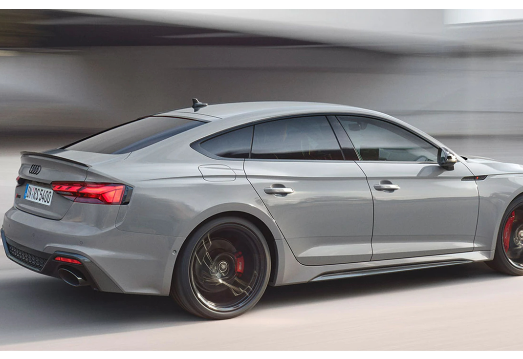 Audi RS5 스포트백 이미지 4