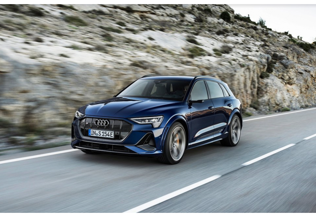 Audi e-tron S 이미지 11