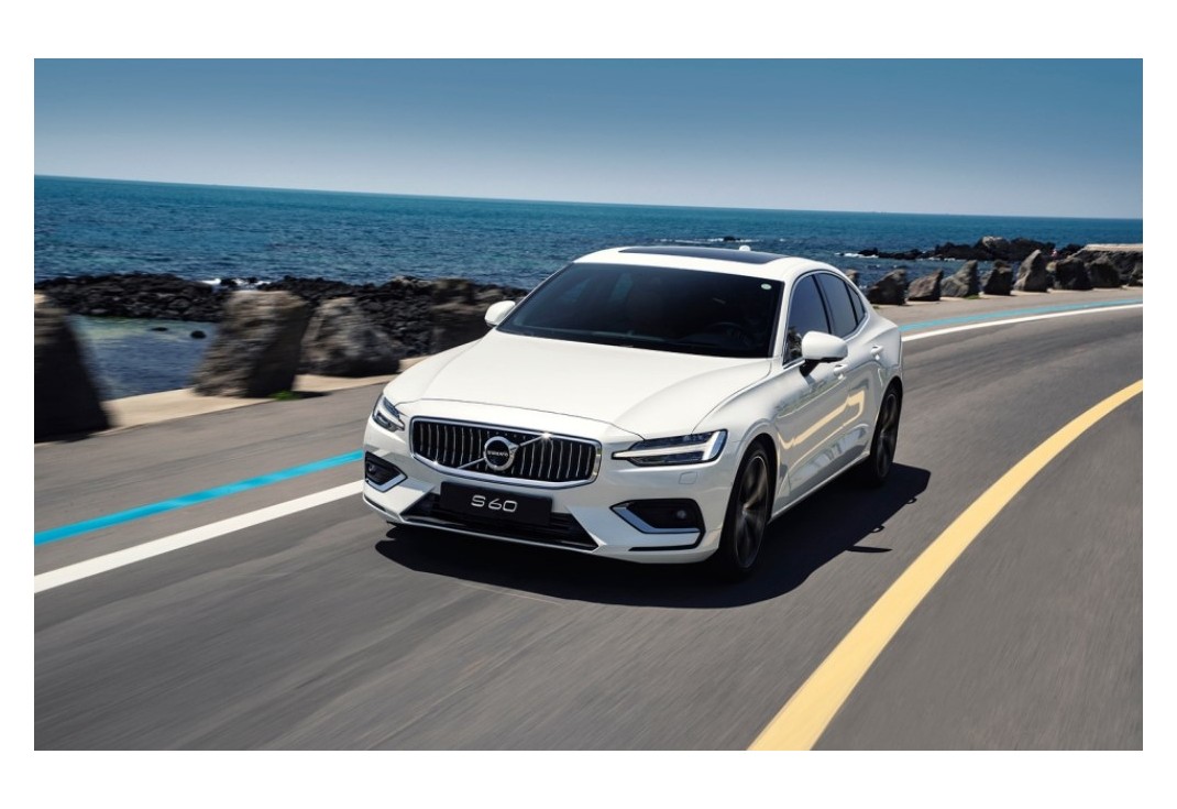 VOLVO S60 이미지 2