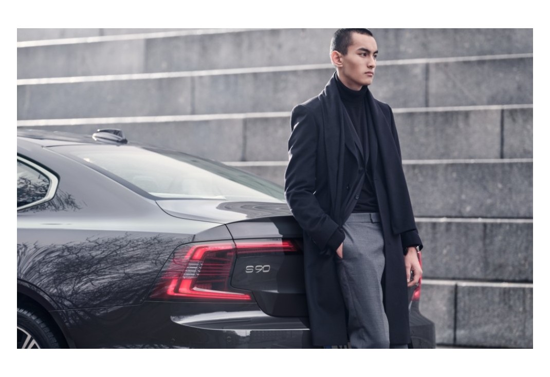 VOLVO S90 이미지 5