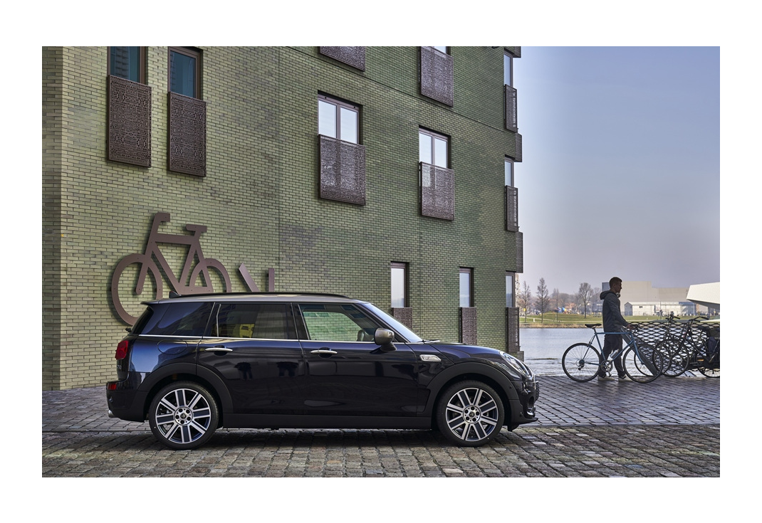 미니 쿠퍼 클럽맨 이미지 5