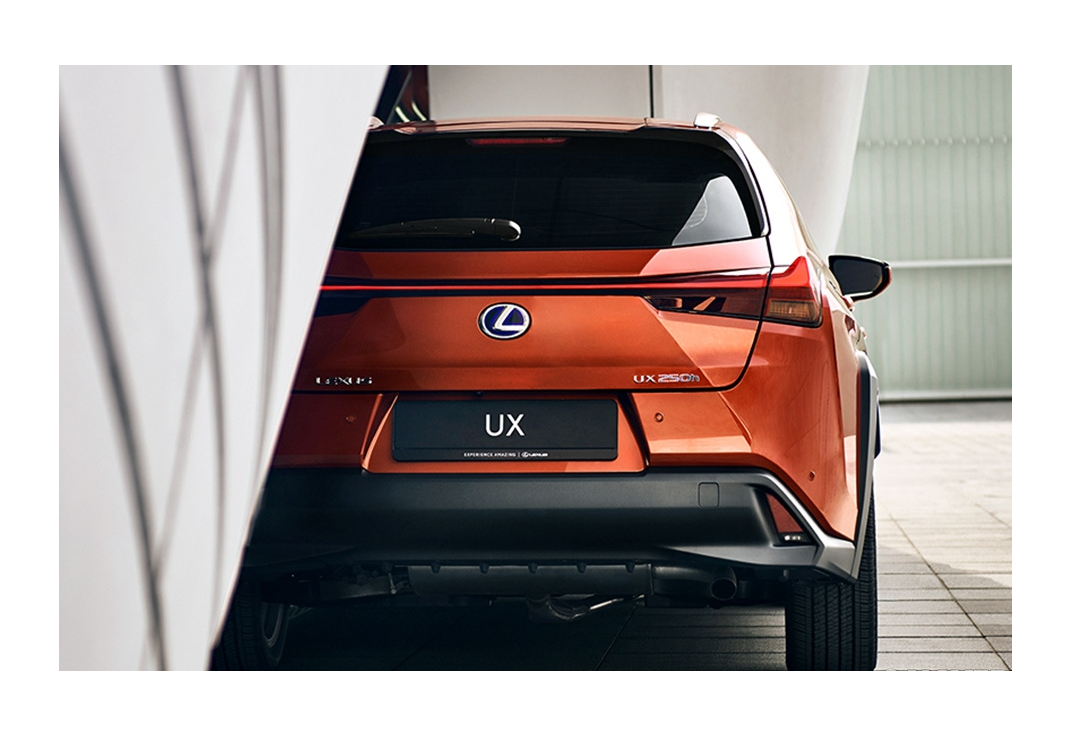 LEXUS UX 이미지 3