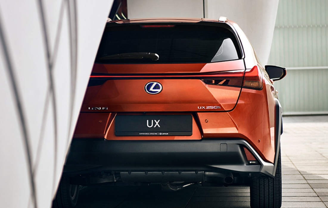 LEXUS UX 이미지 3