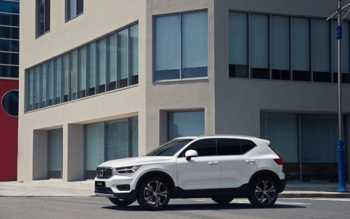 VOLVO XC40 이미지 2