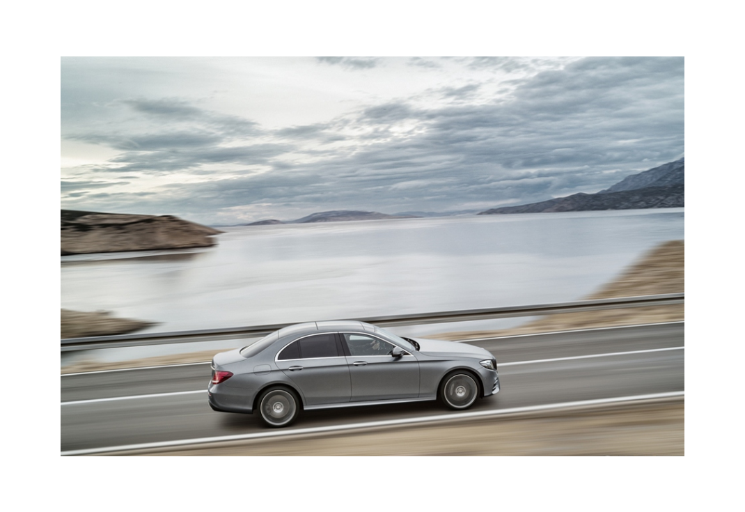 BENZ E-Class 이미지 3