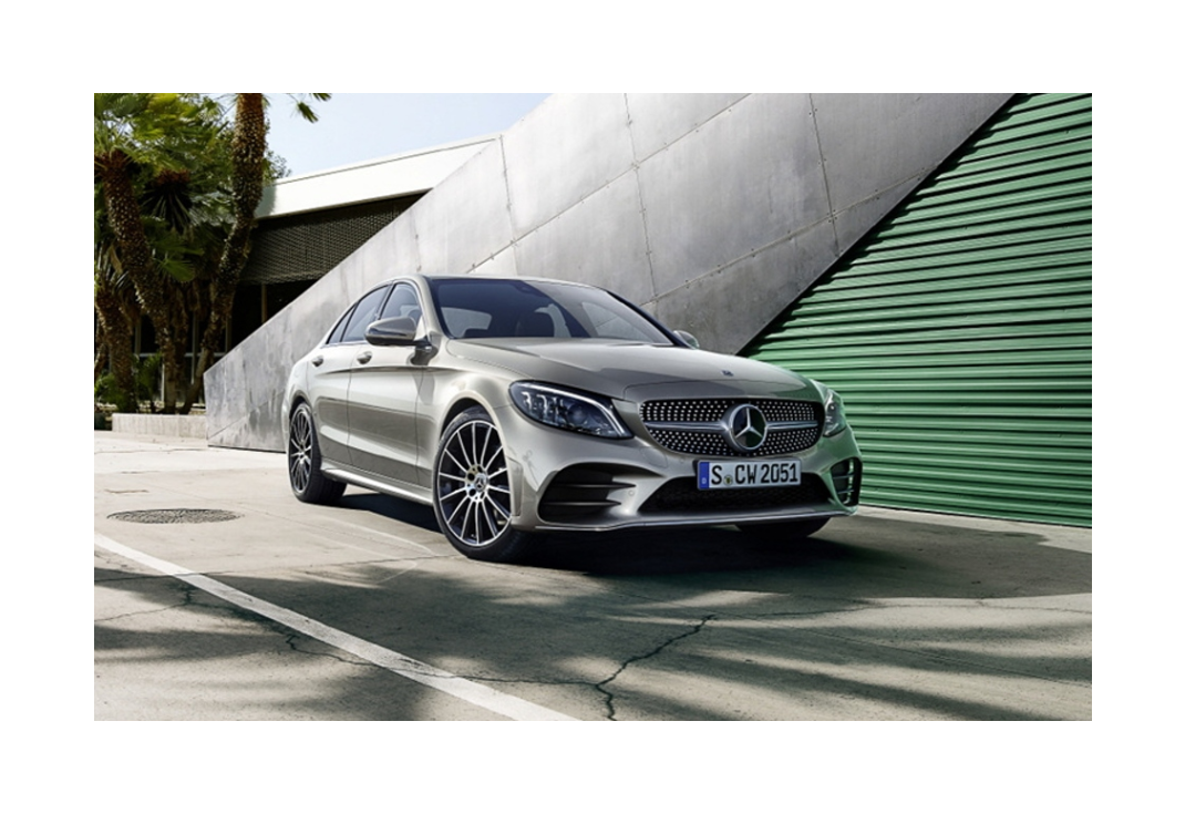 BENZ C-Class 이미지 2