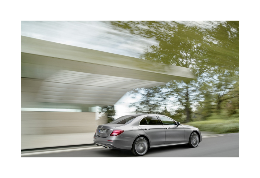 BENZ E-Class 이미지 4