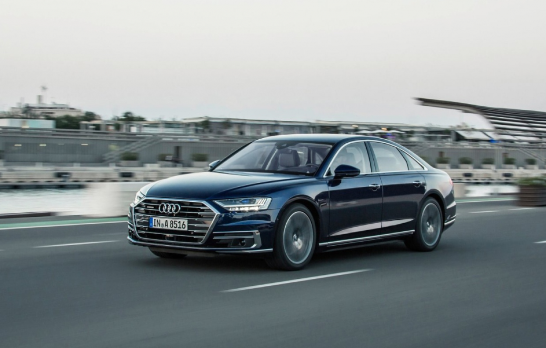 Audi A8 이미지 2