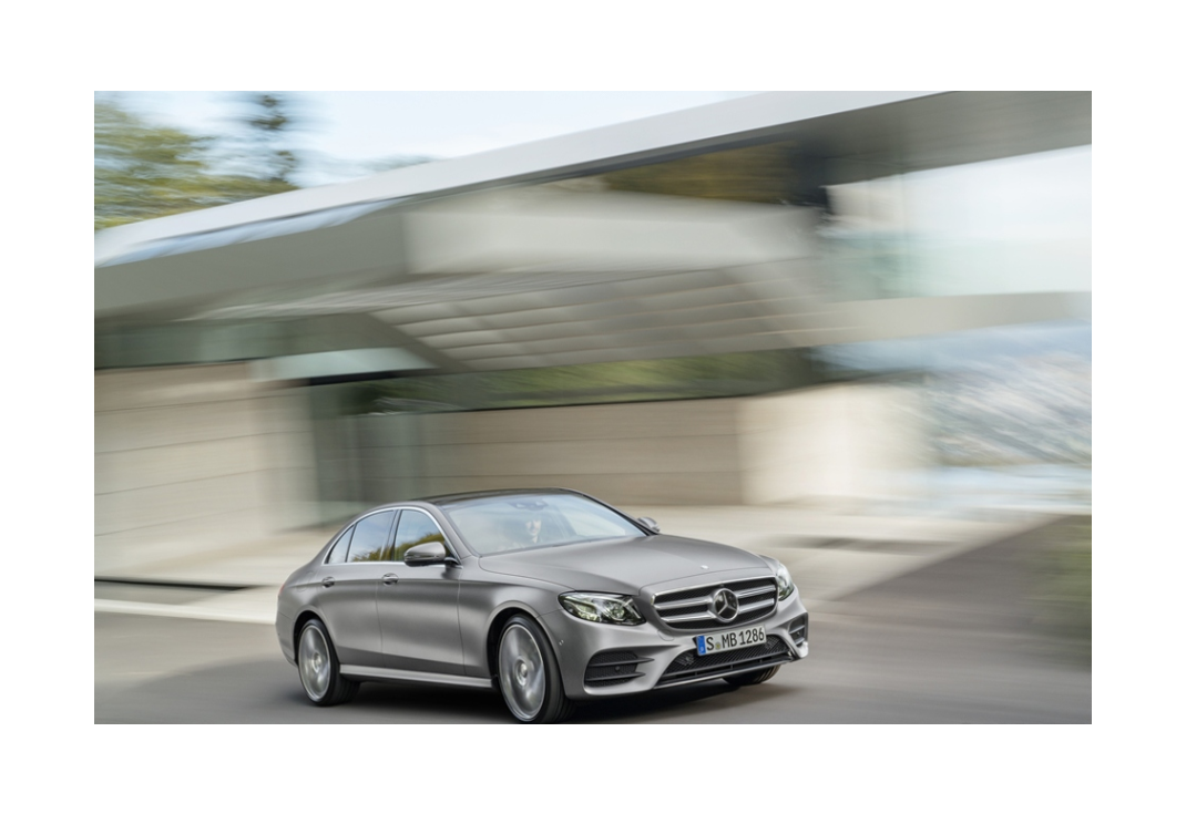 BENZ E-Class 이미지 2