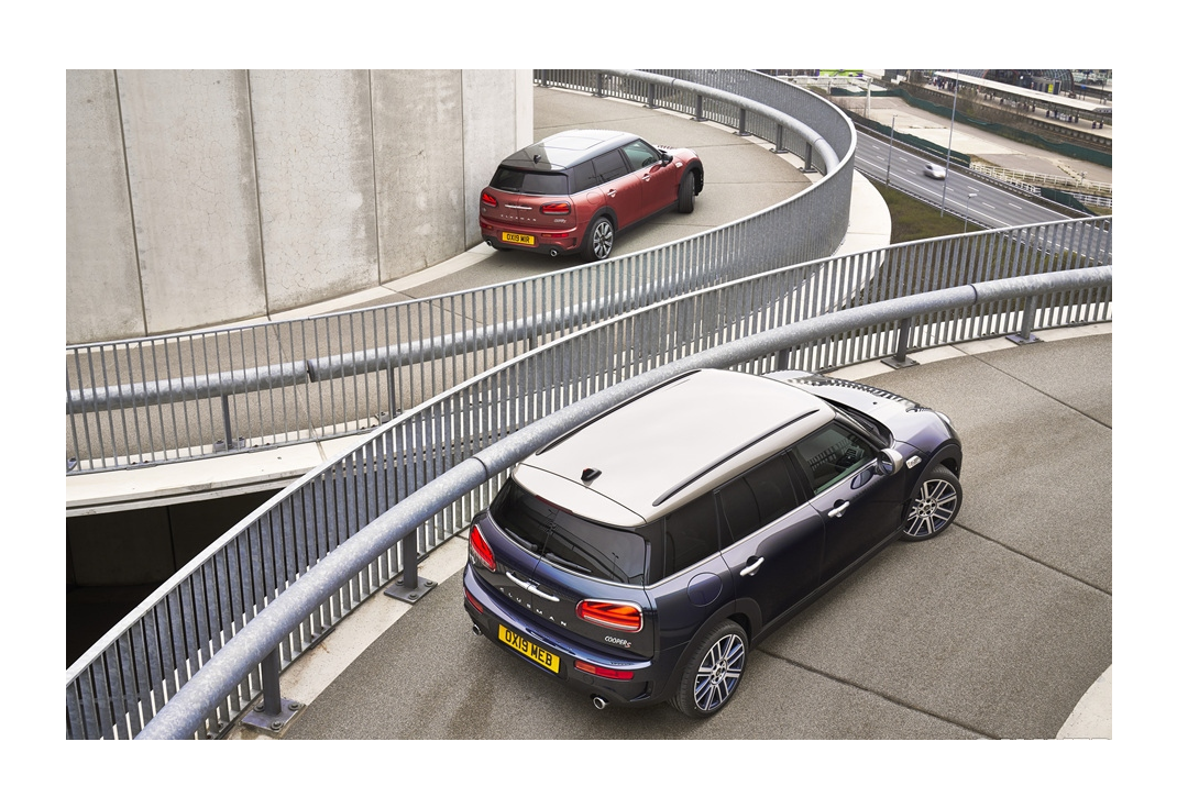 미니 쿠퍼 클럽맨 이미지 3